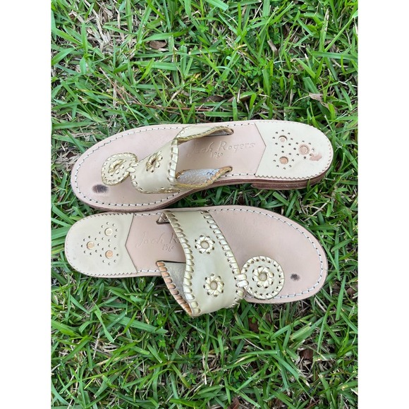 Jack Rogers Women's Nantucket Gold Thong Sandals, Size 7 - Picture 8 of 17